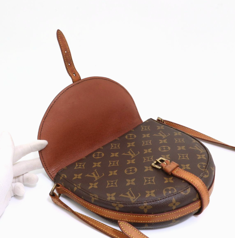 Louis Vuitton Chantilly