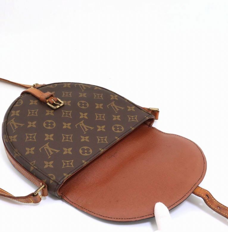 Louis Vuitton Chantilly