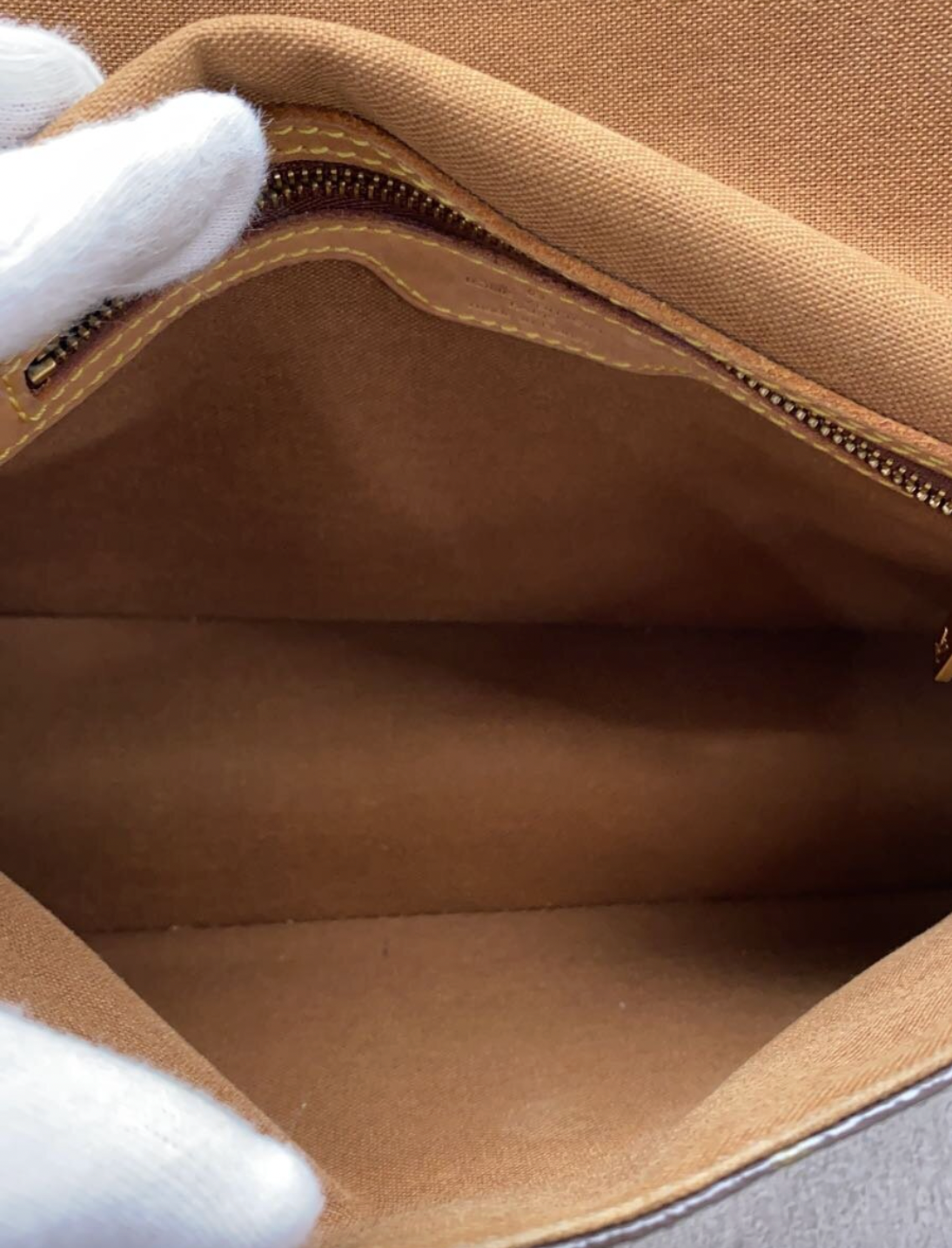 Louis Vuitton Mini Looping